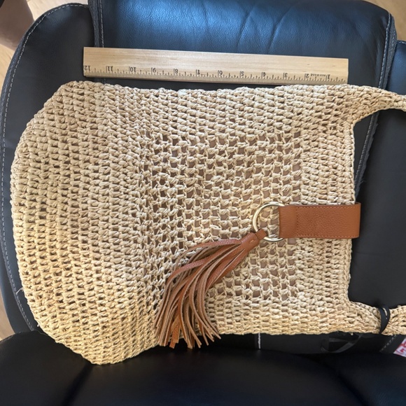 Laggo Raffia Shoulder Bag - Picture 6 of 12